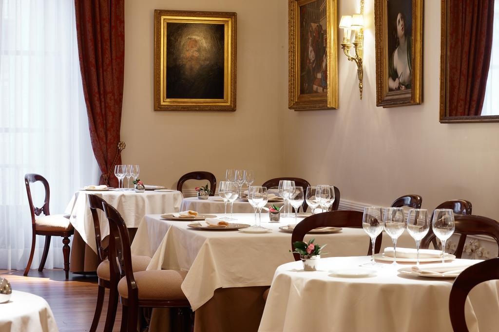 Palacio Guendulain Pamplona Restoran fotoğraf